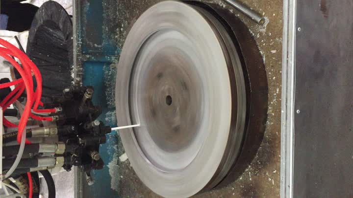 Macchina centrifuga per la produzione di Tyre.mp4