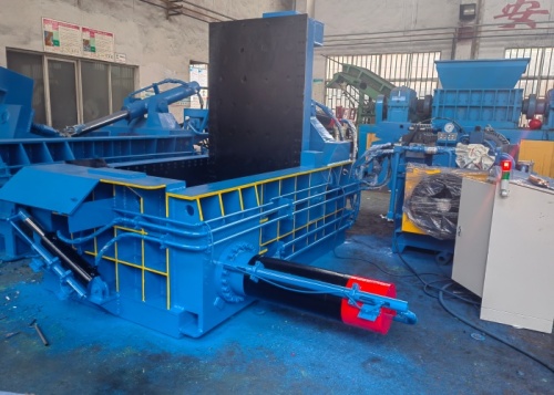 Exportação de Braurista de Metal Hidráulico Y83-250ua para Cazaquistão