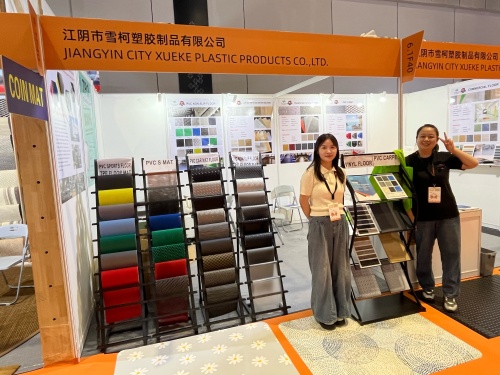 Участие компании в выставке международных напольных материалов в Китае успешно завершилось успешным