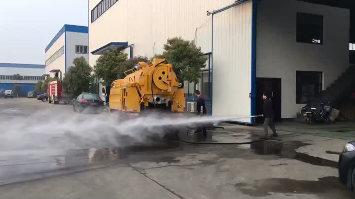 Camión de succión de aguas residuales