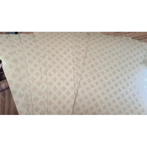 Warqad dhibic dheeman ah oo koronto ah