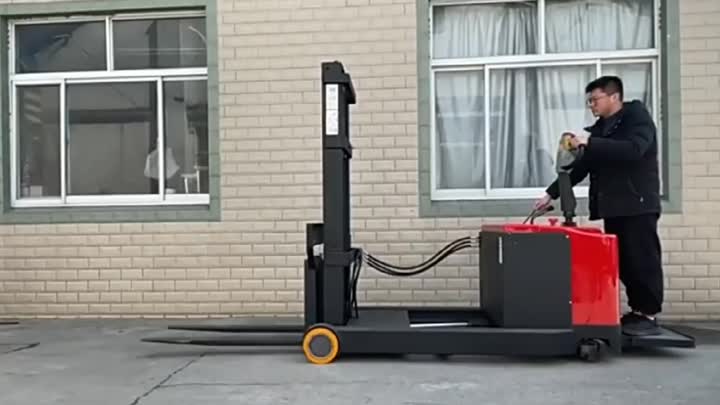 elektrischer Gabelstapler