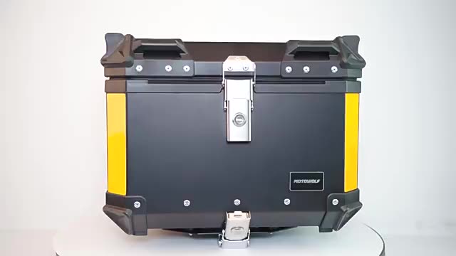 High-quality aluminum alloy material motorcycle large-capacity tail box1