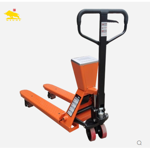 Auswahl eines Pallet -Trucks mit Wiegenwaagen: Was zu beachten ist