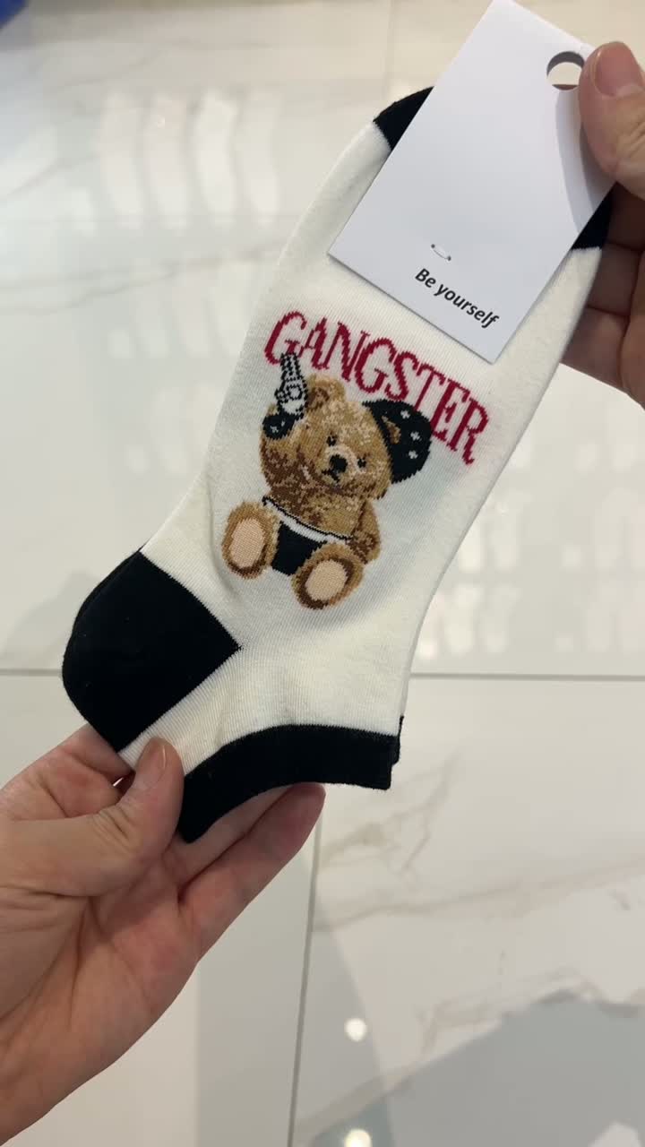 Жаночыя шкарпэткі для мультфільмаў