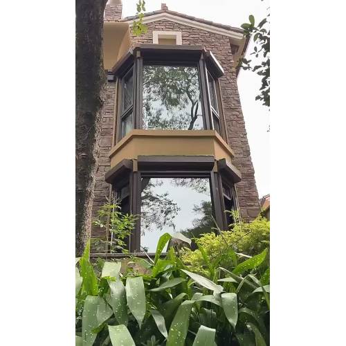 Aluminum alloy rolling door