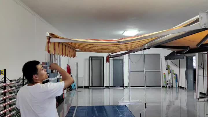 Toldo retrátil15