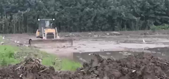 shantui bulldozer travail 3