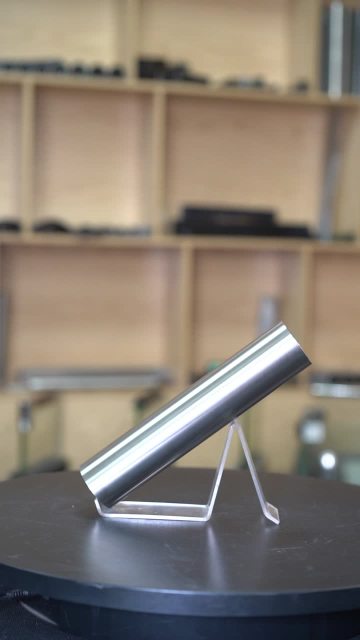 Round stainless steel pipe