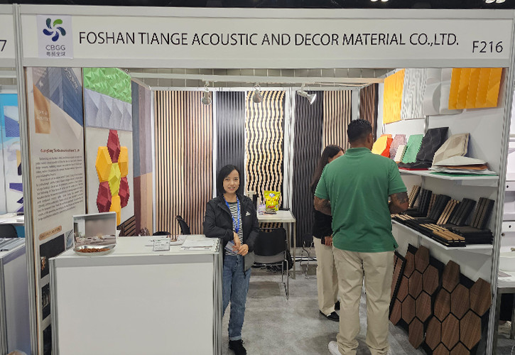 FEIRA COMERCIAL DA CHINA (EUA)