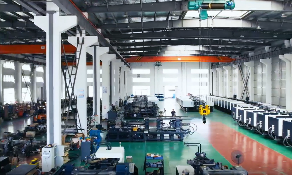 production workshop of Injection molding machine