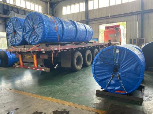 Kaifeng Iron Tower Exports Rubber Surface Flame Retardant Conveyor Belt to Indonesia
