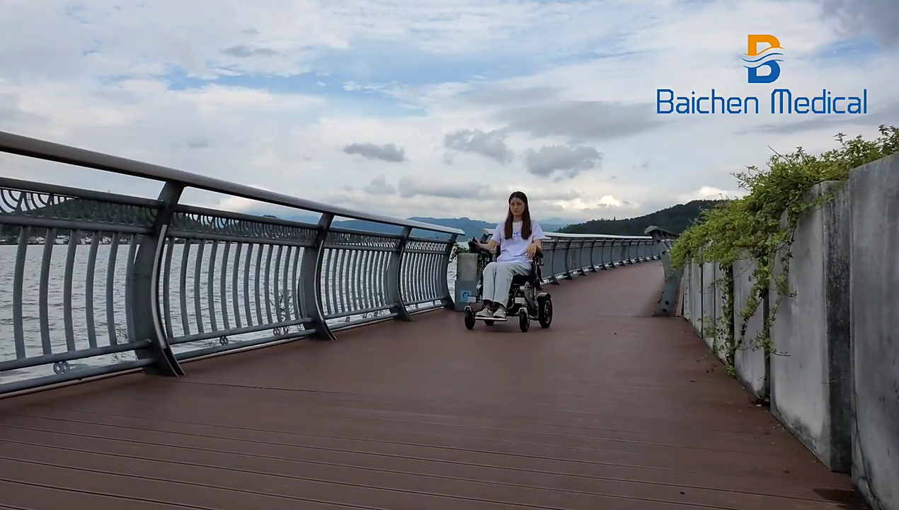 BC-AE8000 KURSI TINGGI TINGGI LEBIH KURSI Folding_electric_wheelchair pemasok kursi roda1