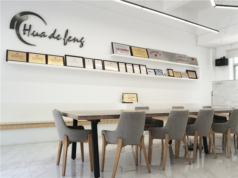 Foshan City Shunde District Huadefeng Plastic Packaging CO.,LTD.