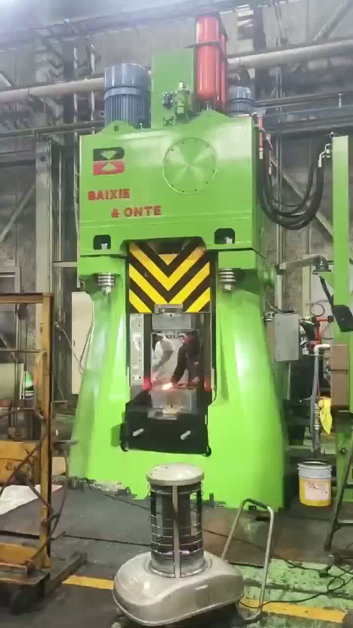CNC 완전 유압 단지 해머 고객 생산 사이트