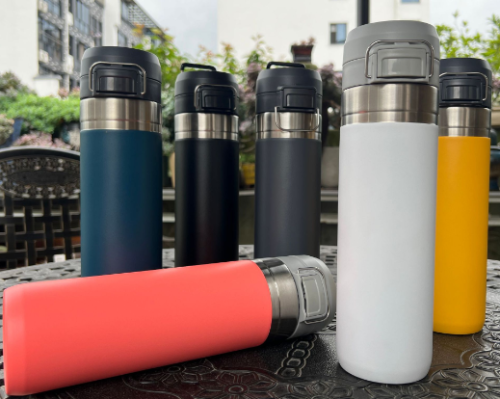 Introducing the Stainless Steel Vacuum Bottle: The Next-Level Insulated Beverage Solution