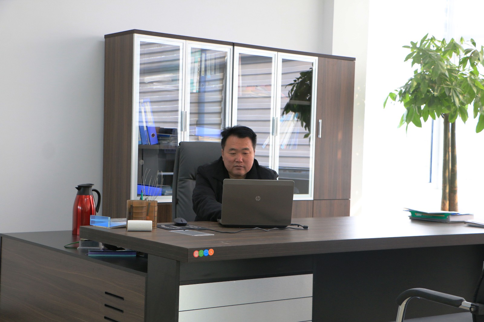 HE BEI HONGAN AUTOMOBILE AND MOTORCYCLE FITTINGS CO.,LTD