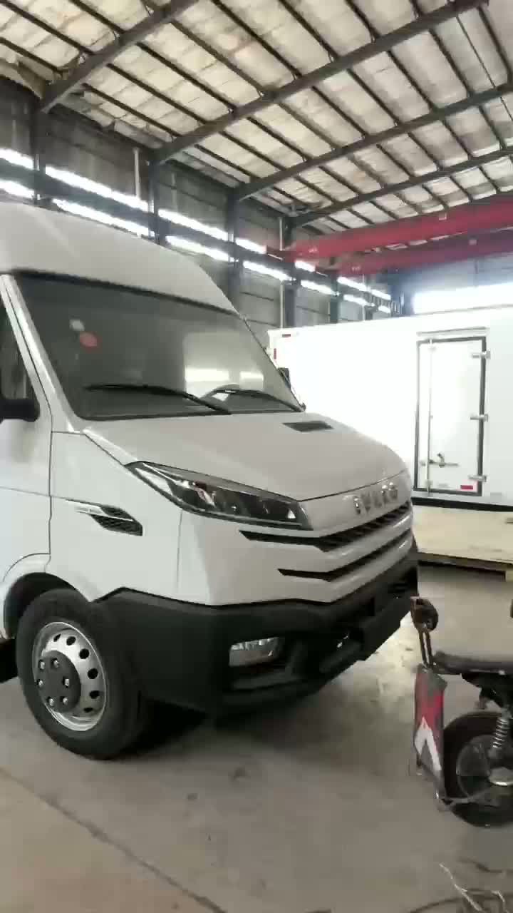 Camión refrigerado aislante de iveco
