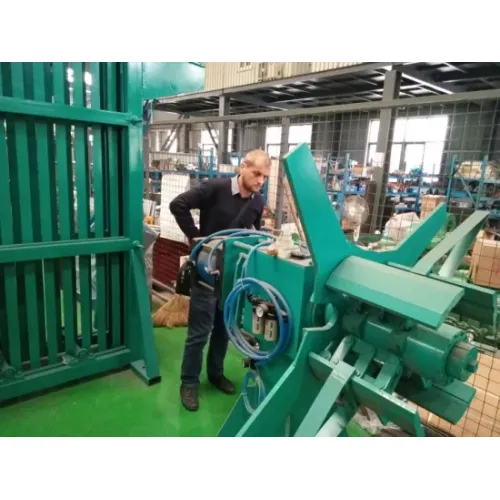 Μύλος σωλήνα με MS Steel Square Pipe Machine Machine για το Mill Rolling1