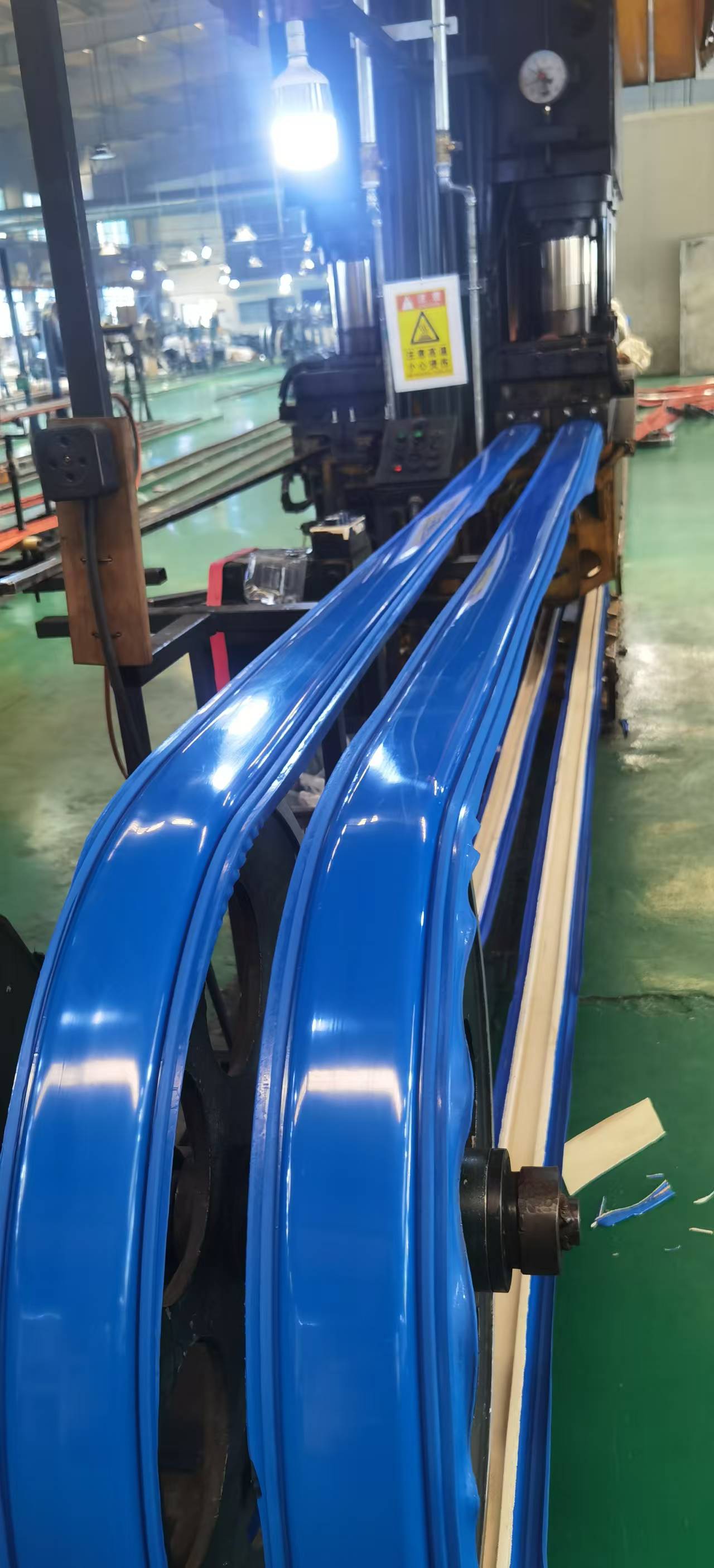 エスカレーターの手すり