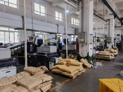 Rui'an Hongbang Electric Berkembang sebagai Pengeluar Peralatan Elektrik Bersepadu Dipercayai untuk Pasaran Global