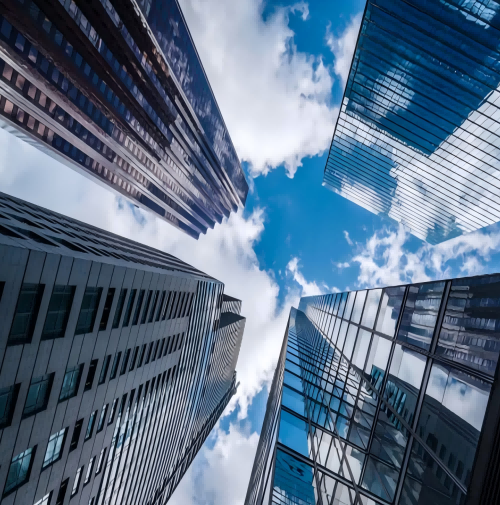What is an aluminum curtain wall?