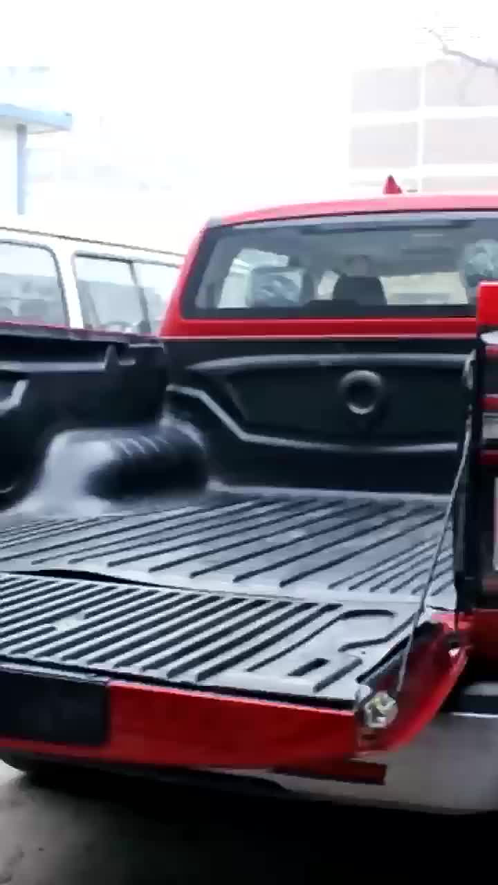 Pickup bed liner waterproof easy clean