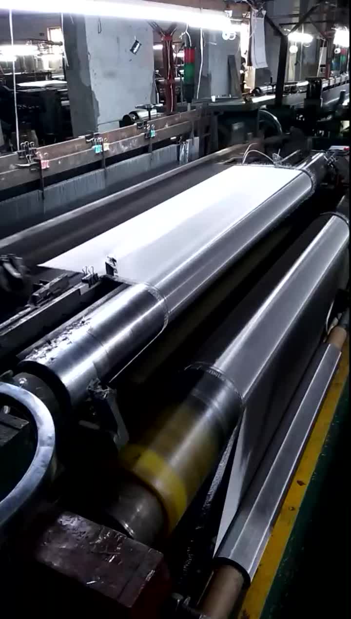 Wire mesh producing 