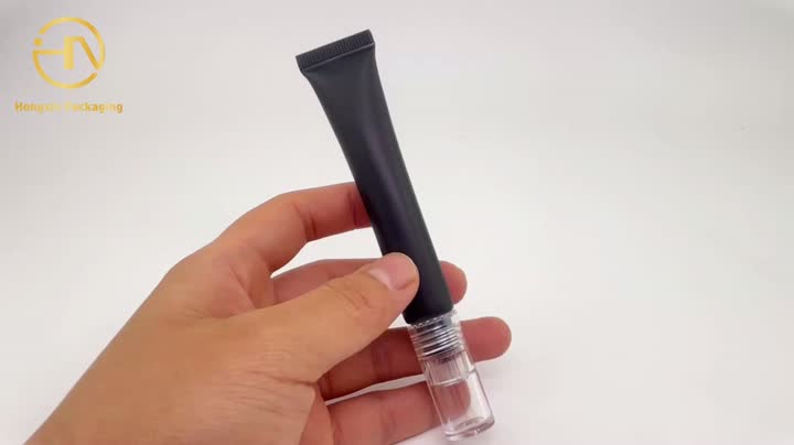 Tubo de brillo de labios-11