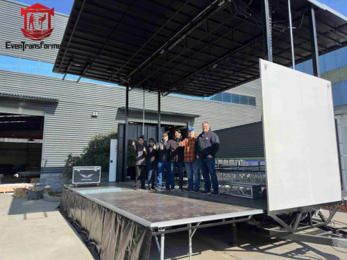 EventRansformers liefert Show-Stopp-Aufführungen mit St80- und ST130 Mobile Bühnen-Trailern-USA-Kundenzufriedenheit garantiert
