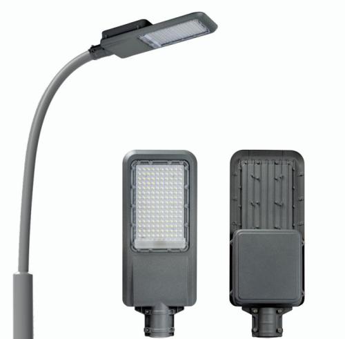 La lámpara lineal LED de calidad comercial supera la prueba de pulverización de sal de 3000 horas para uso en almacenes costeros