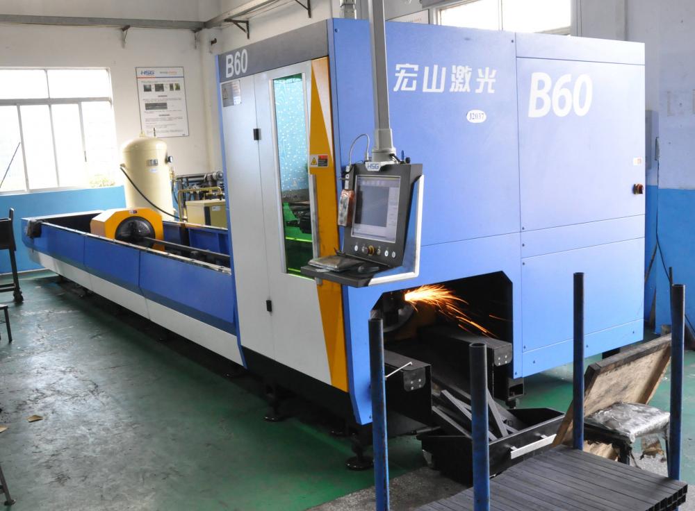 laser cutting machine