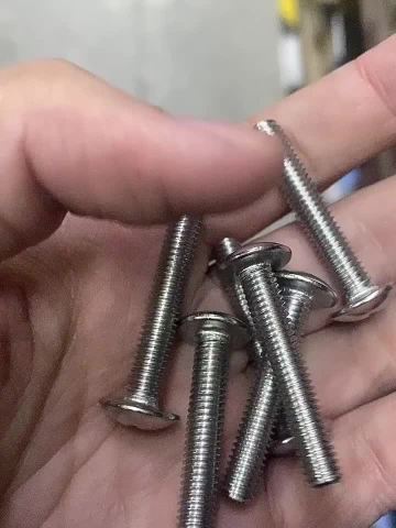 JIS B 1111 Cross Recessed Mushroom Head Screws