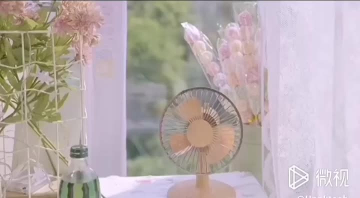 2030 usb table fan.mp4