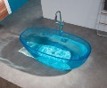 Customizable Oval Resin Stone Bathtub: Colorful Transparent Acrylic Bathtub1
