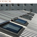 Anti-hurricane dan waterproof aluminium skylight elektrik pembukaan kaca asap knalpot aluminium skylight1