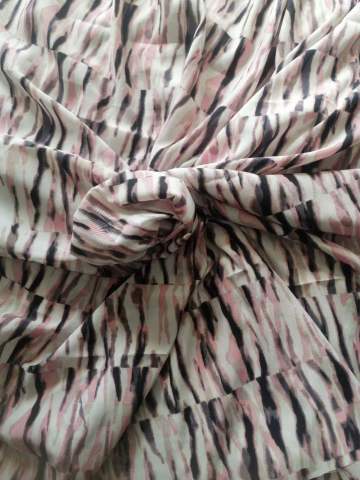 Polyester wool peach print fabric