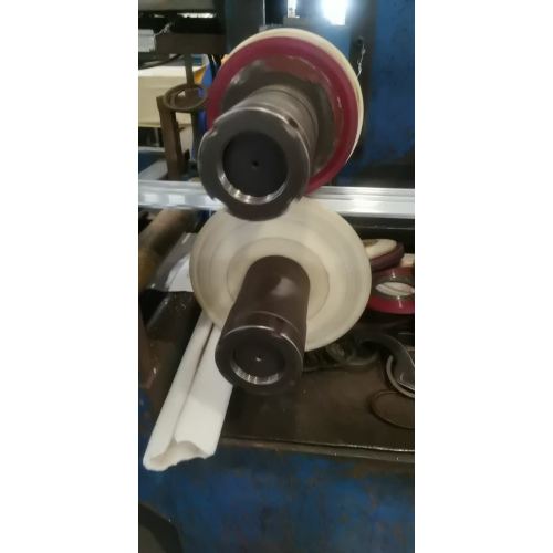 máquina de modelagem de superfície de alumínio