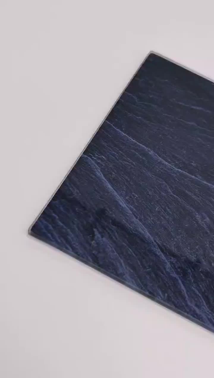 tablero de corte de vidrio azul oscuro y gris