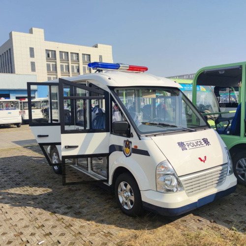How can Sightseeing Bus be charged to extend their service life?