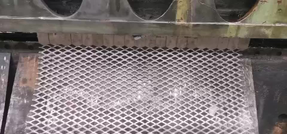Diamentowy otwór rozszerzony metalowa siatka o grubości 1,5 mm - 2,0 mm fabryka Anping do dekoracji1