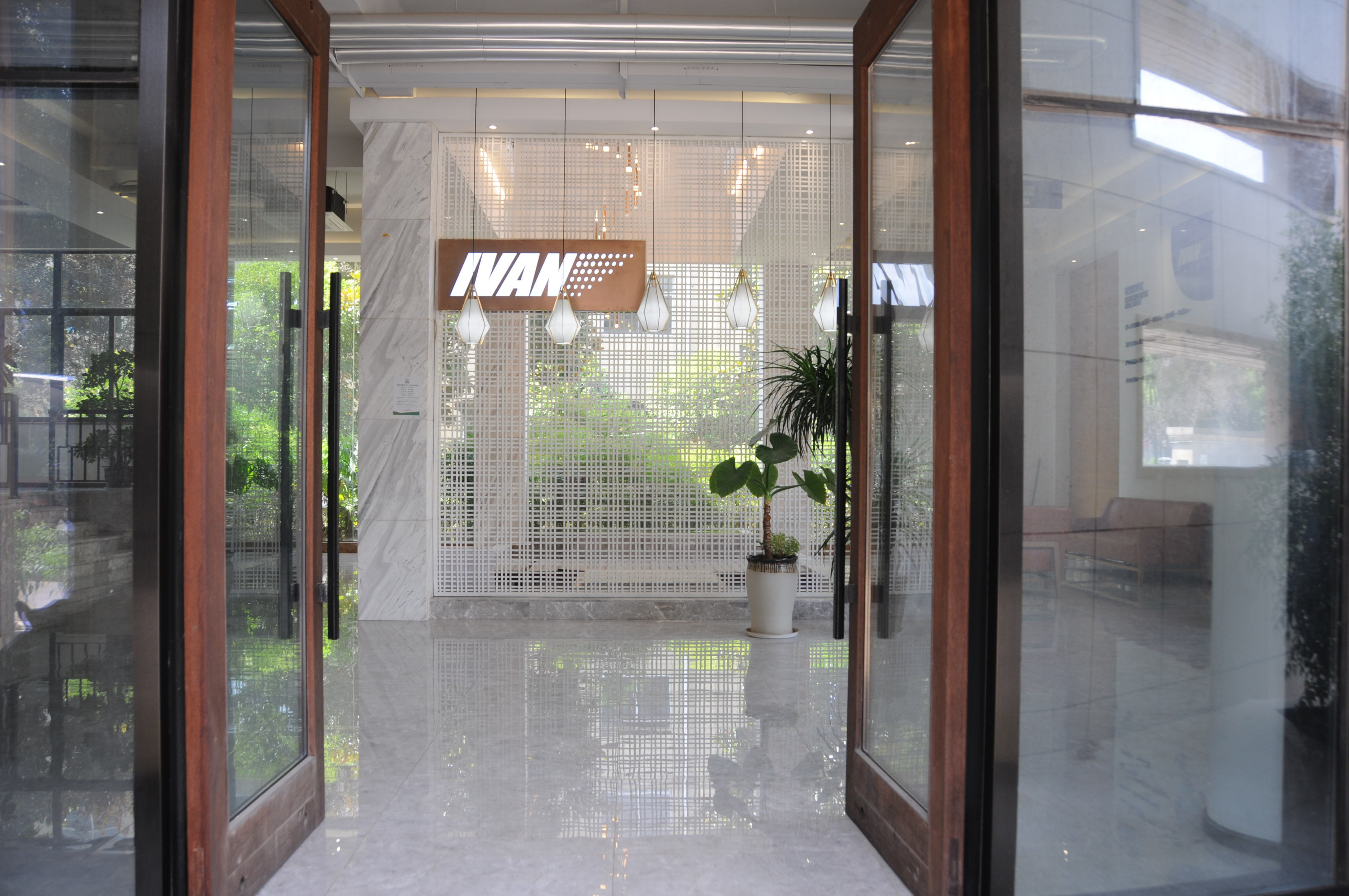 Shaoxing Ivan Textile And Garment Co. Ltd.