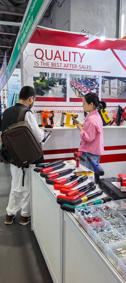 Стенд Leeyu Precision стал обязательным для посещения международными покупателями на Кантонской ярмарке, и ожидается развитие процветающего сотрудничества!