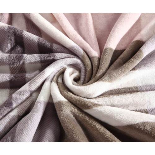 কিভাবে একটি প্রবাল ভেড়ার কম্বল পরিষ্কার?