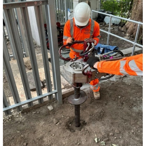 Fabricación de ejes de acero de cimentación de pilotes de tornillo de anclaje helicoidal para sistema de energía solar