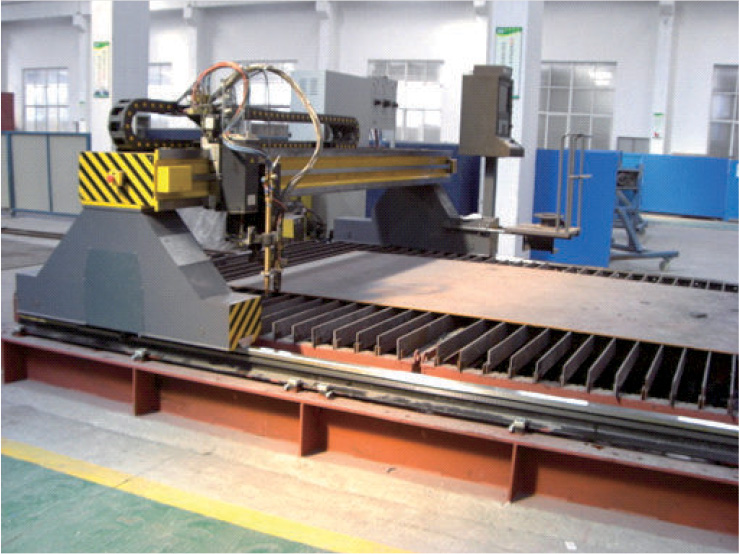 NC plasma and flame cutting machine