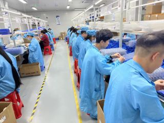 Longhua Manxueling Trading Company