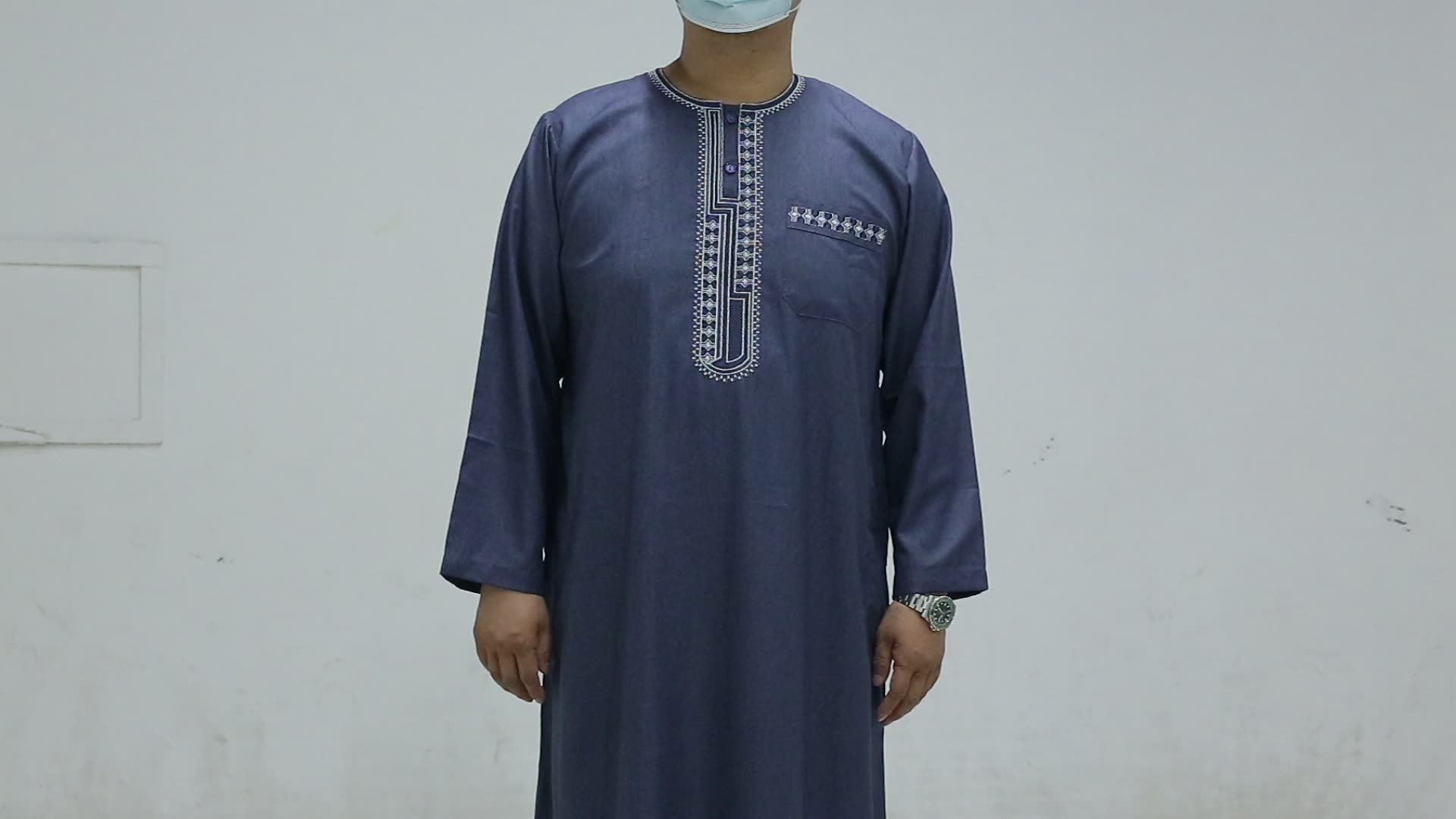 Nuova moda jubah abbigliamento islamico arabo araboin thobe uomini jubah arabo musulmano thobe arabo jubba1