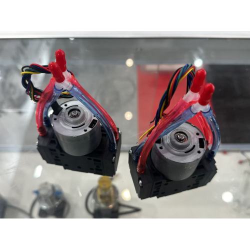 La bomba de aire de diafragma pequeño de 24 V CC de J-Tron potencia los dispositivos de succión médicos: salvaguarda de la seguridad clínica con potencia de precisión