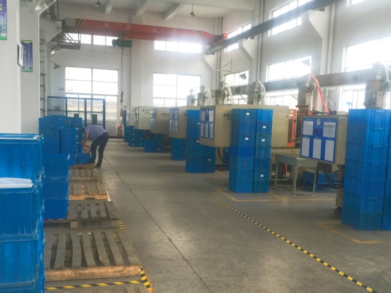 Injection molding machine